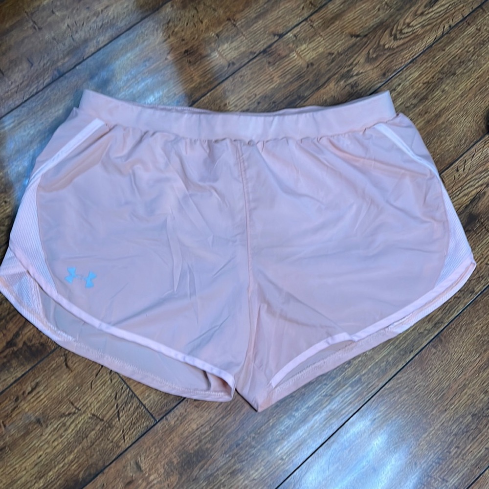 UNDER ARMOR HEAT GEAR ATHLETIC SHORTS 🩳!